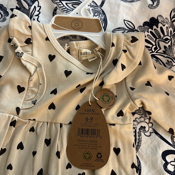Organic cotton girls onesie new 6-9 months - Picture 3 of 3